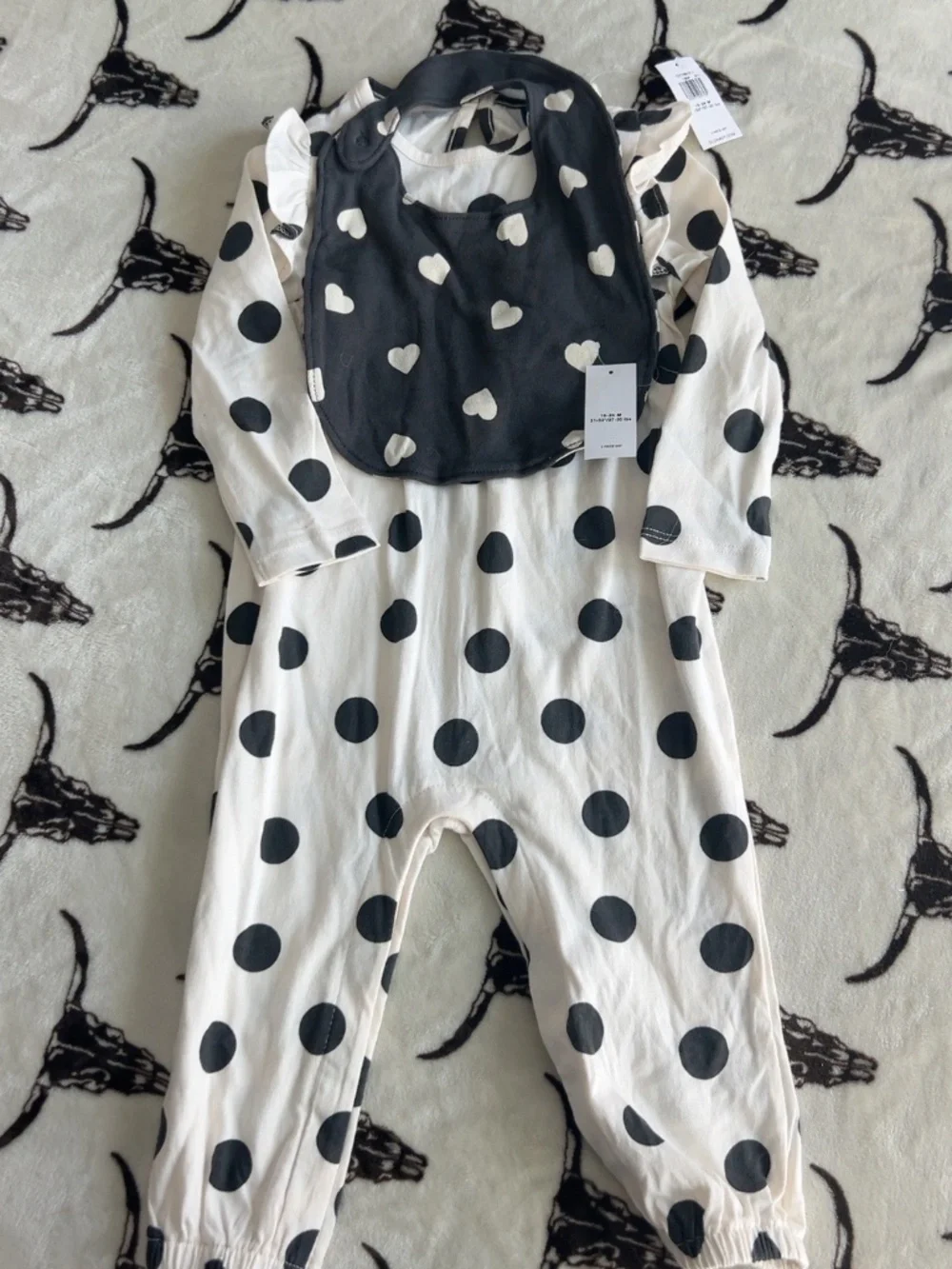 NWT Old Navy Baby Girl Polka Dot Romper Heart Bib Set 18-24M